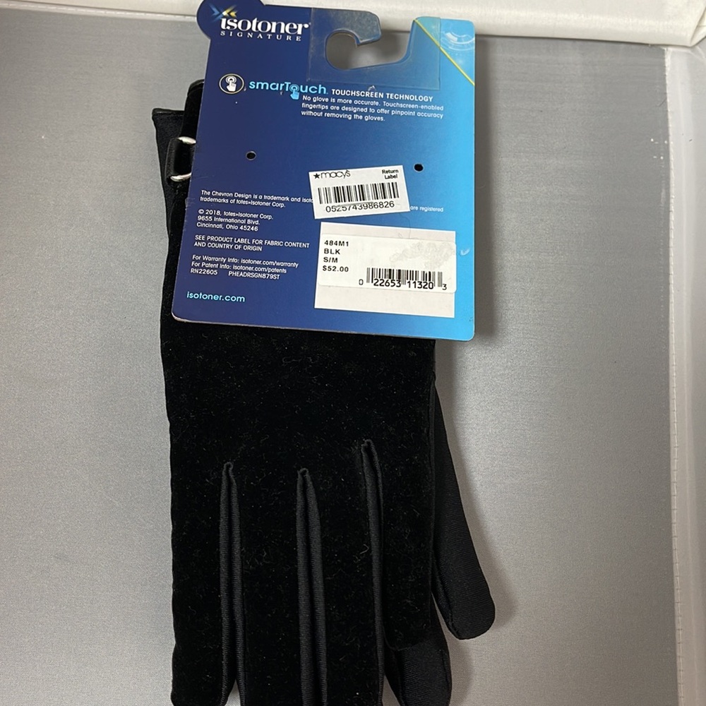New Isotoner womans Glove Black S/M